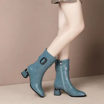 Jesensko-zimske čizme do sredine telad Ženska 2021 g. 5,5 cm na petu Kratke čizme Ženska zimska obuća Pliš booties, zatvarač za žene Crna plava